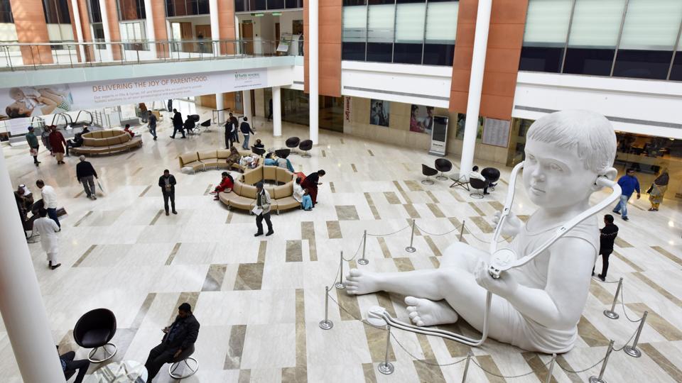 Fortis Hospital Dengue Death Several Wrongs But No Clear Villain Hindustan Times Get famouse oncologist in delhi gurgaon contact number on our website. fortis hospital dengue death several