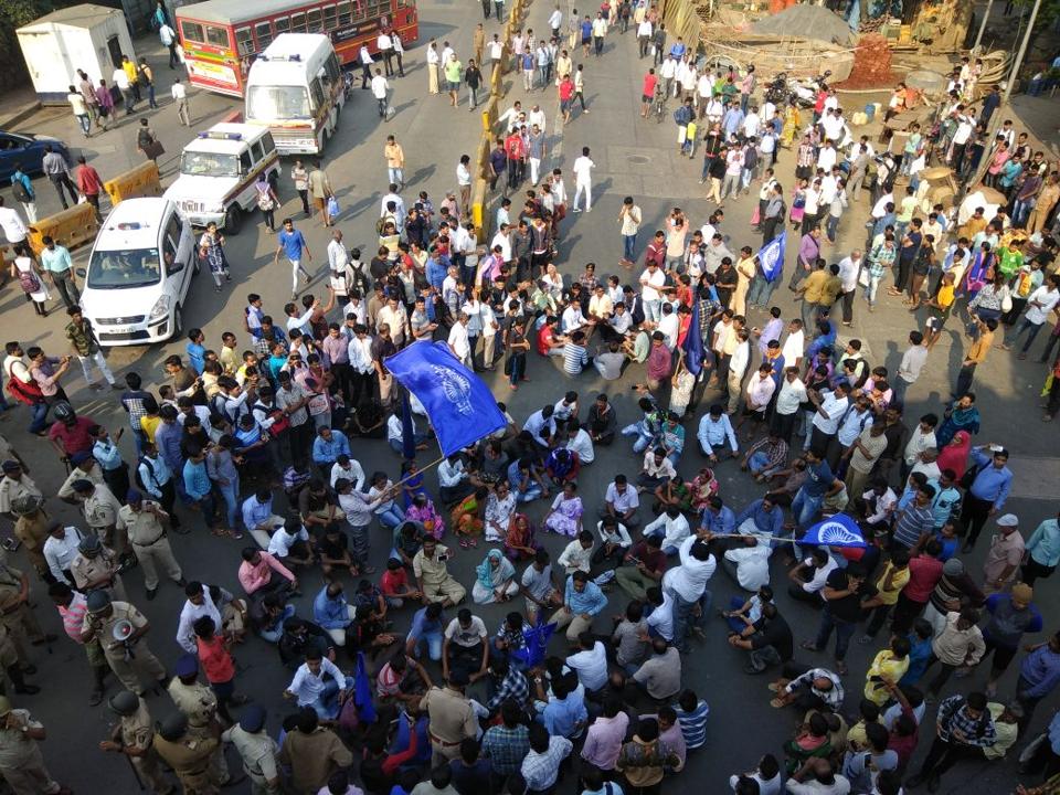 Maharashtra Bandh Called Off, After Protests Throw Mumbai Out Of Gear ...