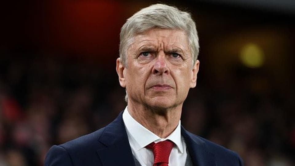 Arsene wenger statue picture