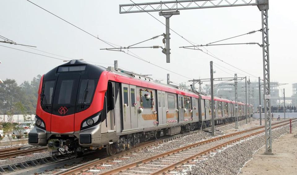 Automatic train. Train operation.