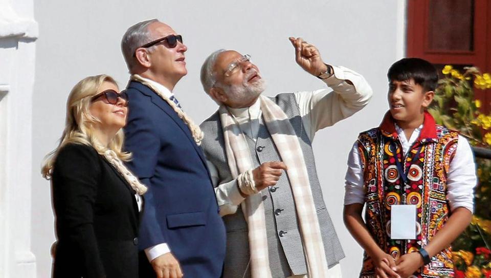 Pms Narendra Modi And Benjamin Netanyahu Bond Over Kite Flying Sabarmati Ashram Visit In Gujarat Hindustan Times