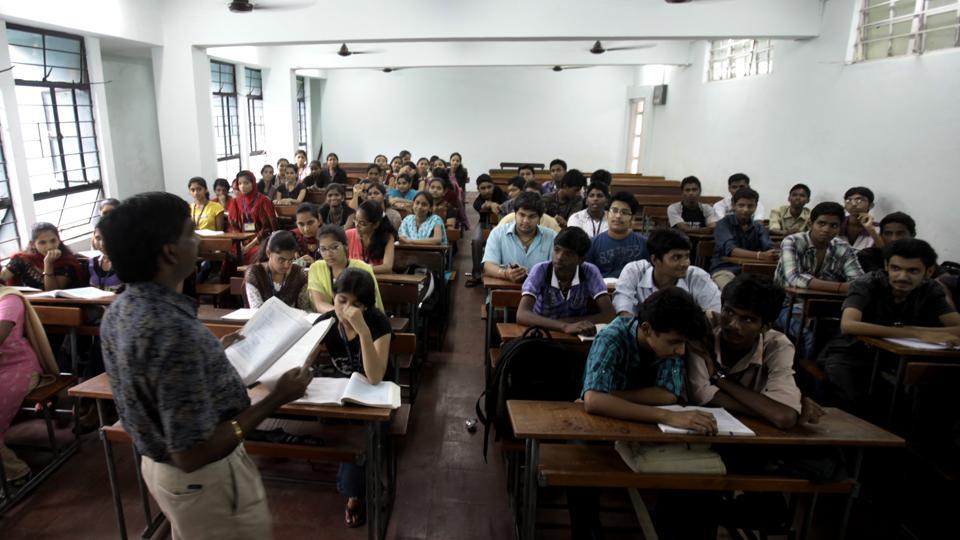 With exams in a month, Mumbai Universityaffiliated colleges rush to