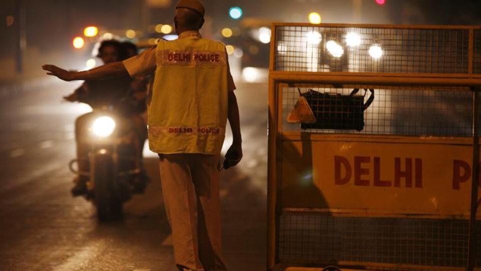 Biker killed: Unmanned police barricades threaten safety, cause traffic jams | Latest News Delhi