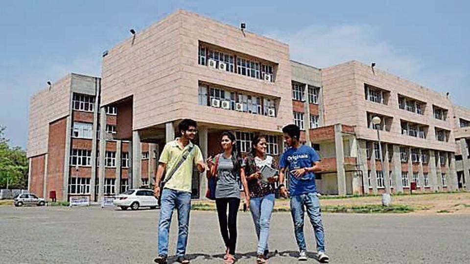 rs-7-lakh-highest-package-infosys-selects-59-students-from-chandigarh