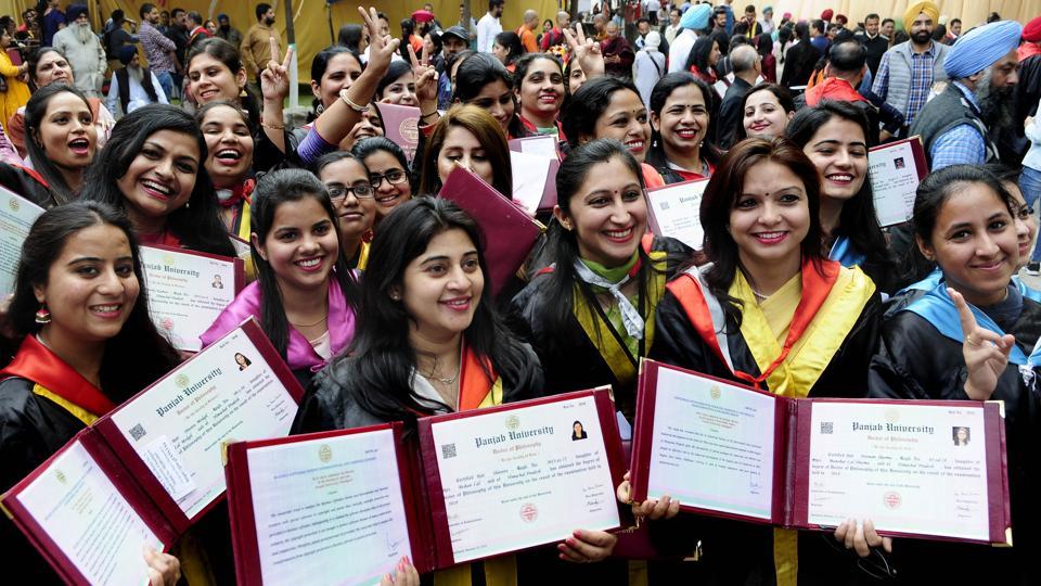 panjab-university-convocation-women-take-centre-stage-bag-224-out-of