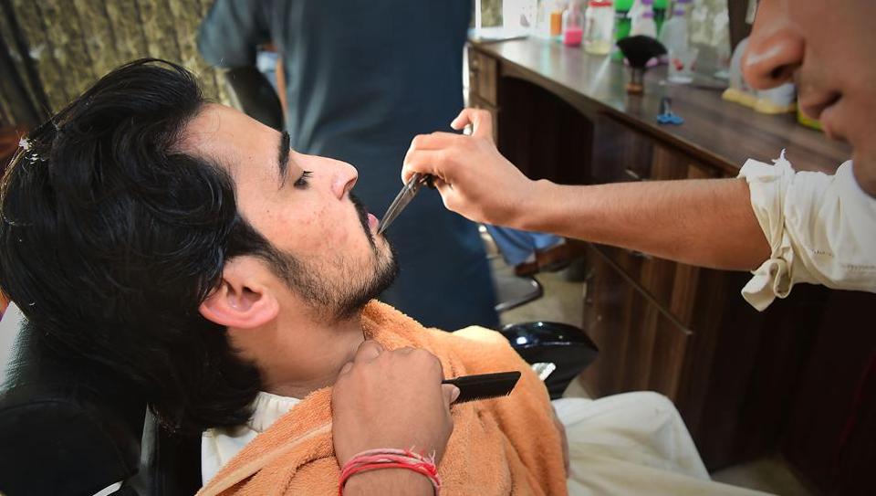 Barbers ban ‘fashionable’ beards in Pakistan province for violating