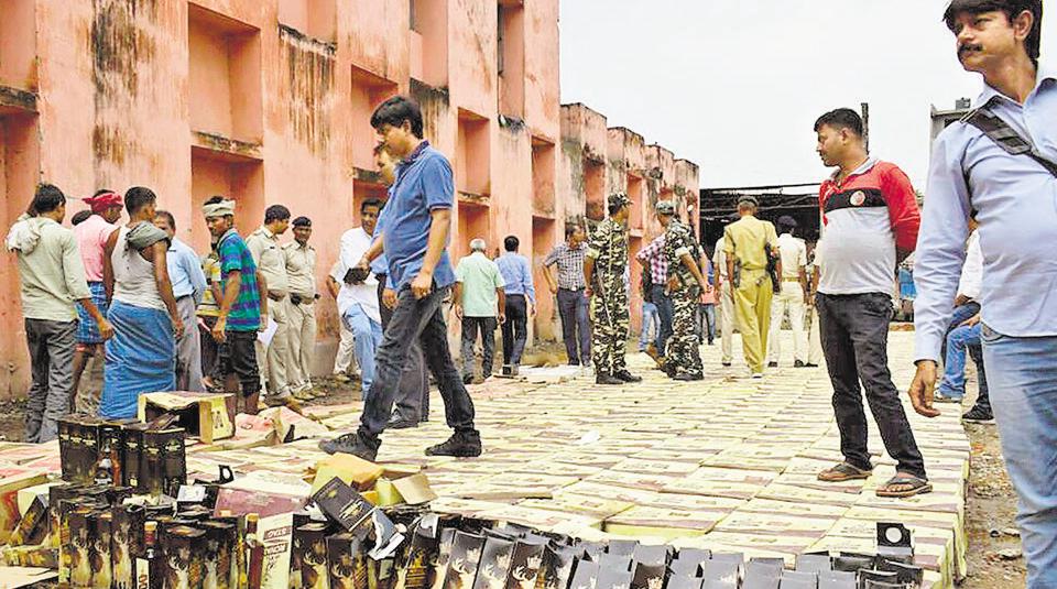 Raids every 2 minutes, alcohol in gas cylinders How two years of Bihar