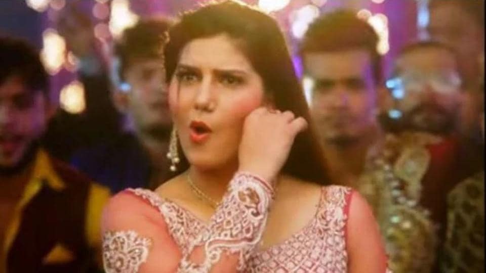 Hariyanvi Dancer Sapna Chaudhary Sex Fuck Video - It is a Bigg Boss 11 reunion at Sapna Choudhary's brother's wedding. See  videos, pics - Hindustan Times