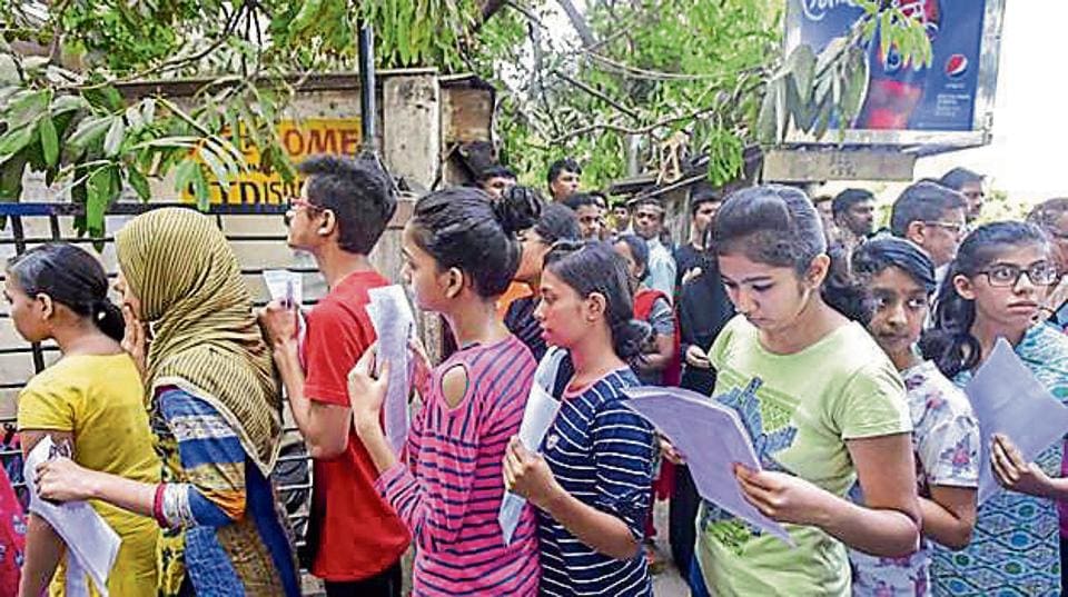 13.36 lakh students sign up for NEET 2018 Mumbai news