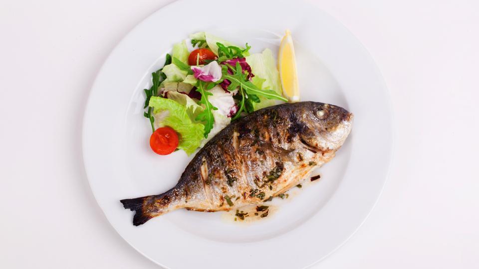 Fish Is The Healthiest Food You Can Include In Your Diet. Here’s Why ...