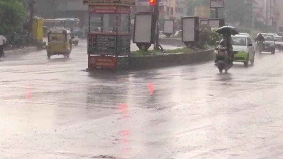 10 Killed As Heavy Rains, Hailstorm Lash Telangana, Andhra Pradesh ...