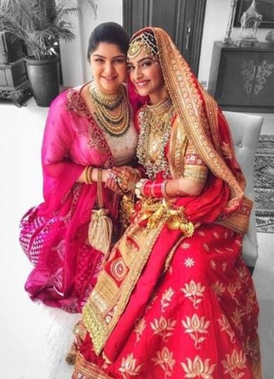 Ira Khan Gives 'Not Your Usual Bride' Vibes After Ditching Heavy Lehenga  And Gown on Her Wedding; Here's Decoding Her Look | India.com