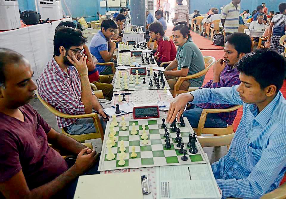 Checkmate! Pune's Gaurav emerges as sole leader - Hindustan Times