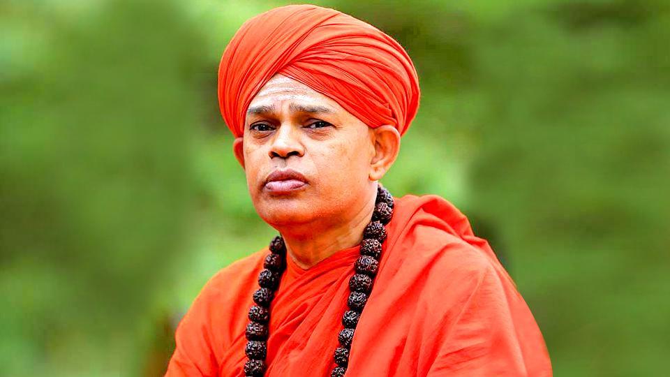 Shivamurthy Murugha Sharanaru, head of the Sri Jagadguru Murugharajendra Math, who is accused of sexual abuse by high school girls. (Handout photo) Shivamurthy Murugha Sharanaru, head of the Sri Jagadguru Murugharajendra Math, who is accused of sexual abuse by high school girls. (Handout photo)