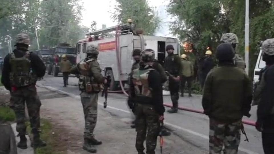 CRPF Jawan Killed In Encounter With Militants In J-K’s Pulwama | Latest ...