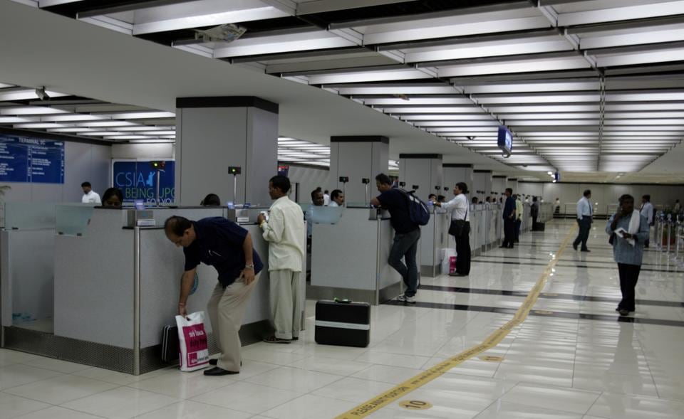 special-kiosks-will-clear-foreign-travellers-immigration-at-airports