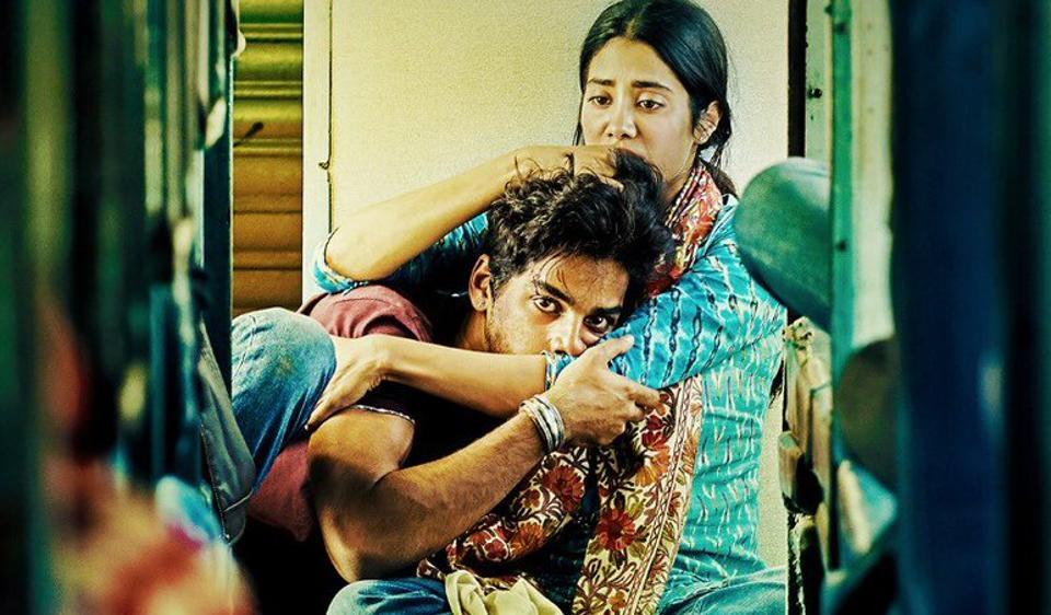 WATCH MOTHERING SUNDAY IN ENGLISH ONLINE FREE