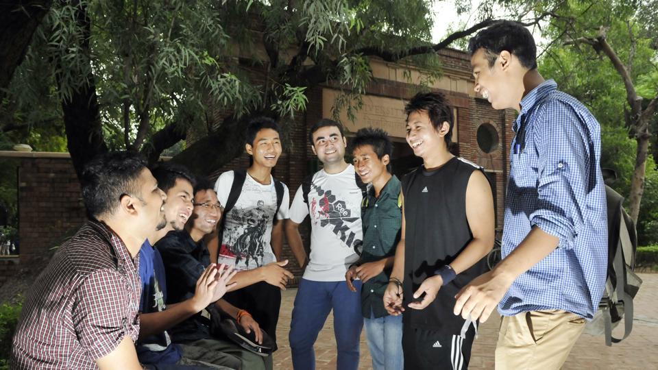 Mizoram varsity students trek uphill to give online exam (Photo: Vipin Kumar/HT) Mizoram varsity students trek uphill to give online exam (Photo: Vipin Kumar/HT)