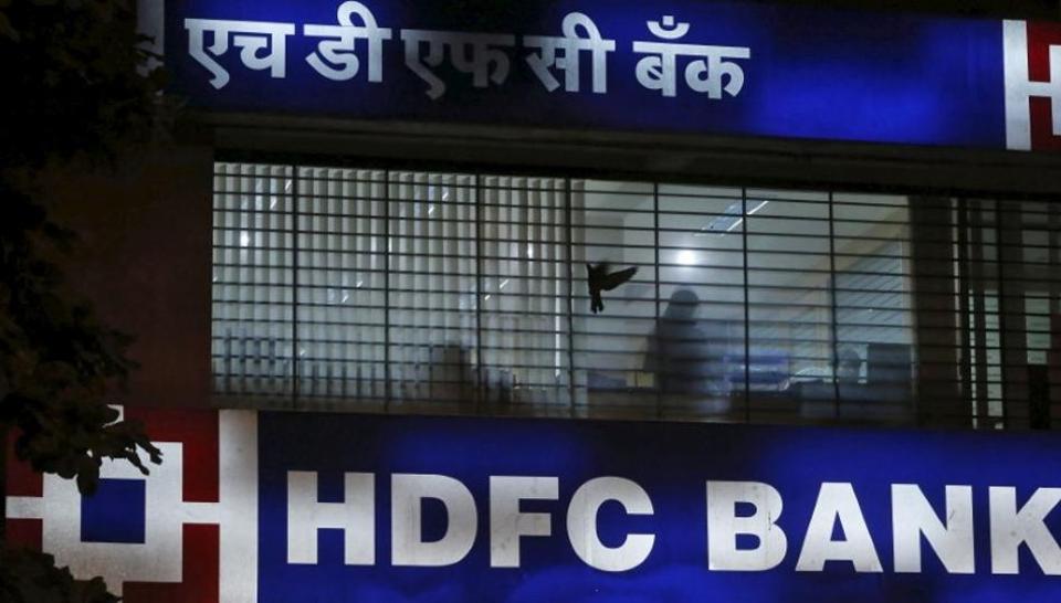 hdfc-bank-vice-president-missing-since-3-days-car-with-blood-stains