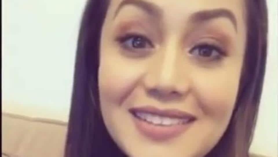 Neha Kakkar in tears as she confirms relationship with actor Himansh Kohli  on Indian Idol sets, says report - Hindustan Times