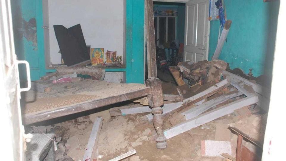 In Bengaluru, two persons died of a roof collapse due to heavy rainfall on Tuesday. (Image for representation) (HT Photo)