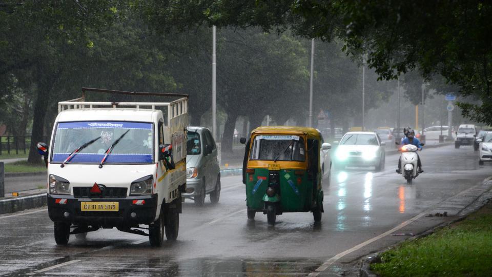 Heavy rainfall continues in Chandigarh - Hindustan Times