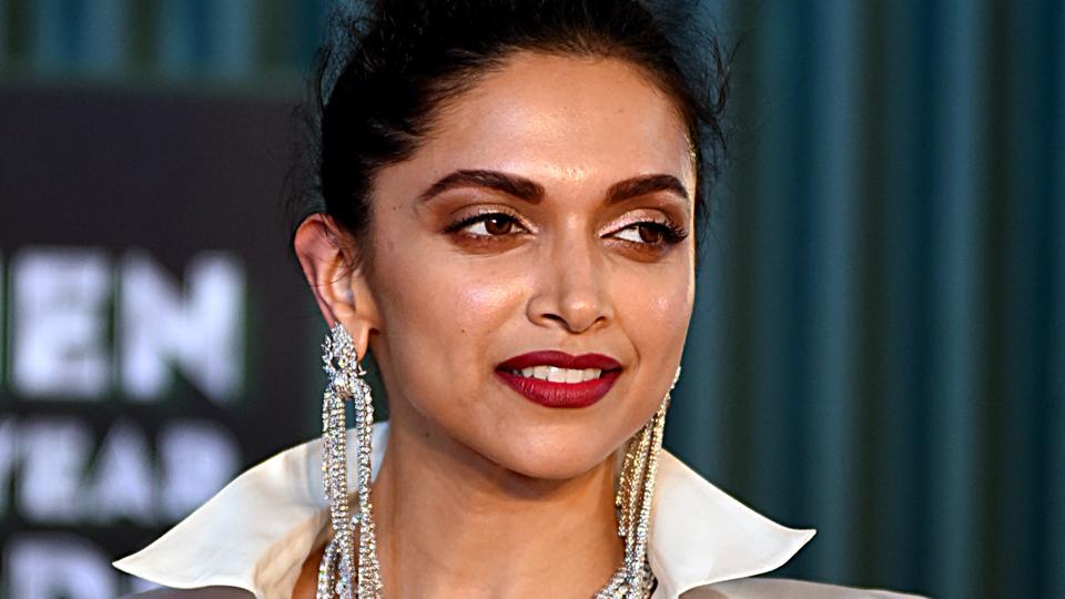 Deepika Padukone to play an acid attack survivor in Meghna Gulzar’s ...