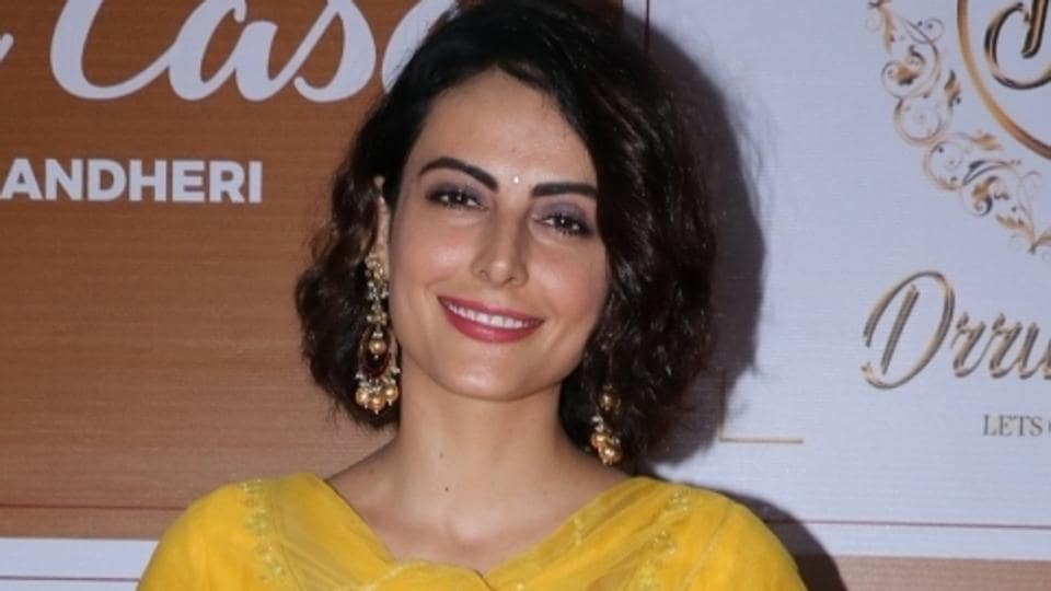 Mandana Karimi Accuses Kya Kool Hain Hum 3 Director Umesh Ghadge Of On 3953