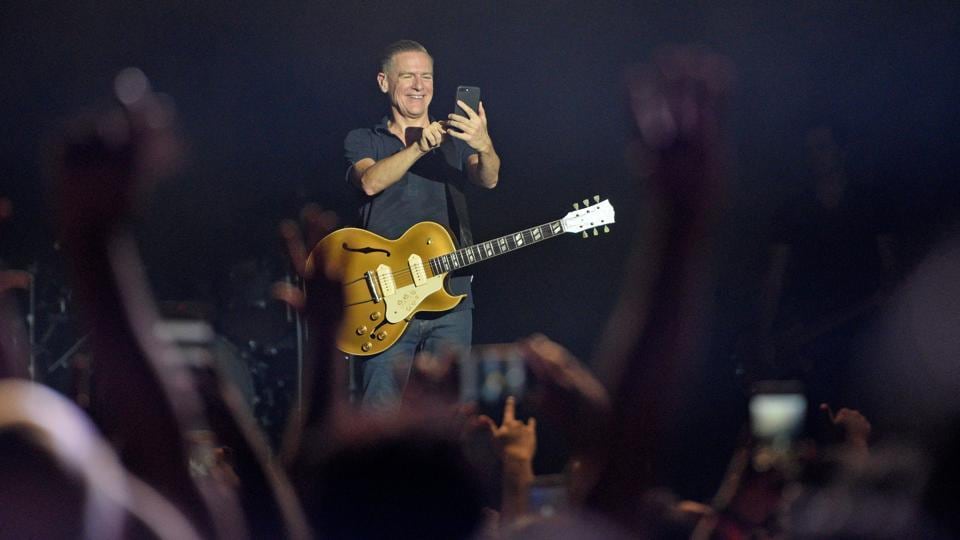 Bryan Adams In Mumbai To Prepping For Durga Puja And Dussehra: India ...