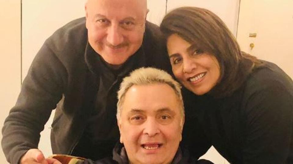 Rishi Kapoor, undergoing treatment in US, shares an evening full of love, songs and desi food with Anupam Kher