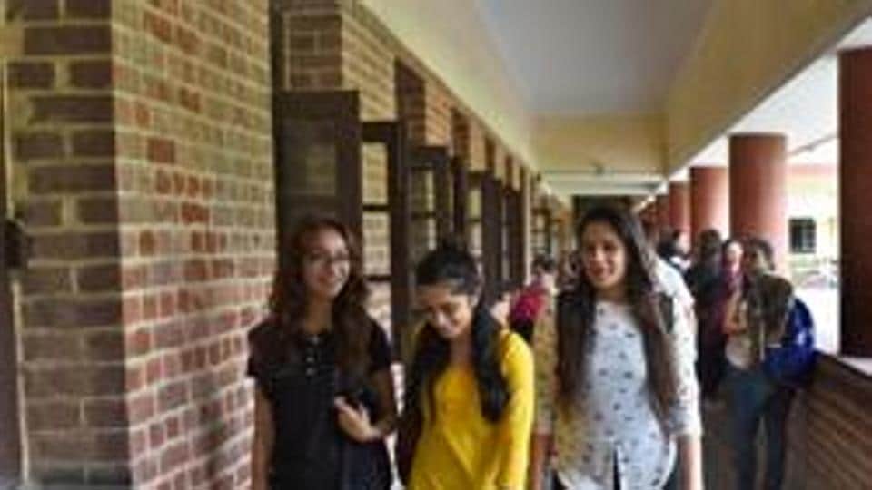 Miranda House extends hostel curfew by 30 minutes Hindustan Times
