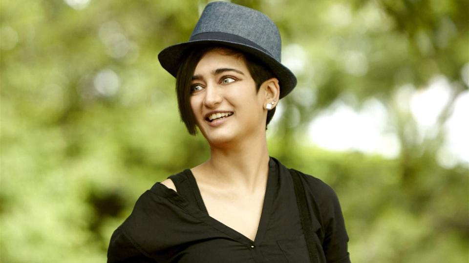 Akshara Haasan private pictures leaked, actor calls incident deeply