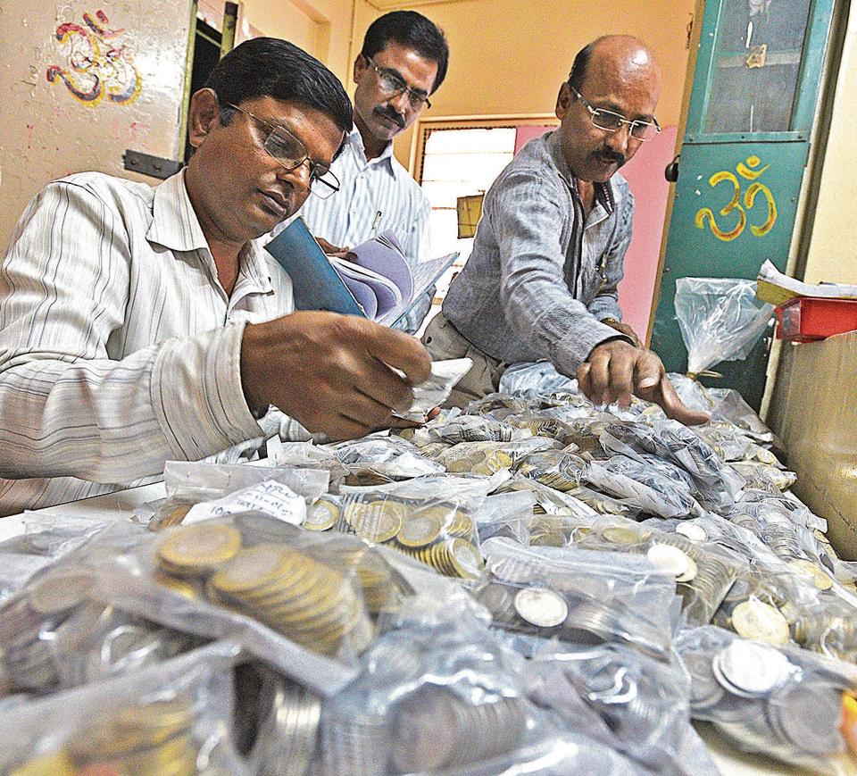 Pune’s PMPML has no room for loose change worth Rs53 lakh - Hindustan Times Pune’s PMPML has no room for loose change worth... 