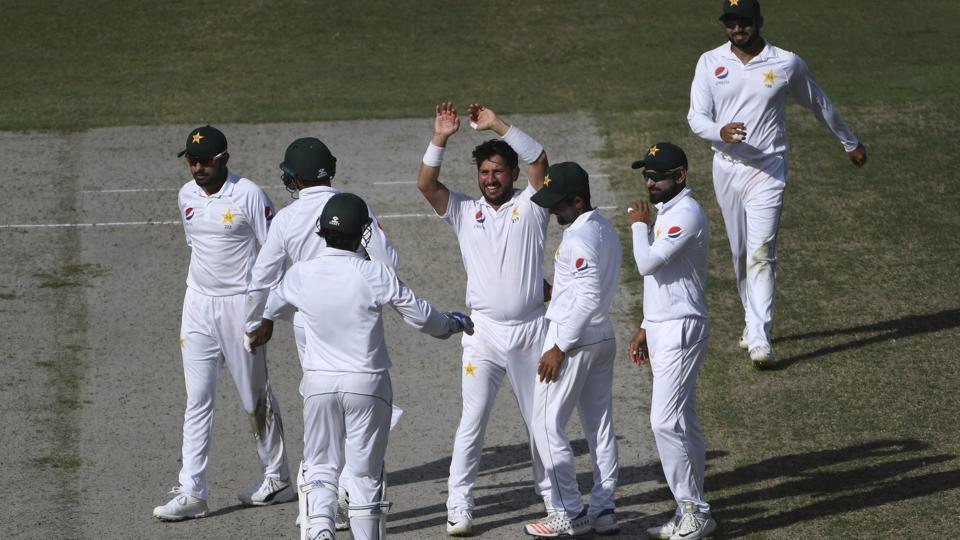 New Zealand rout Pakistan by an innings and 176 runs in 2nd Test