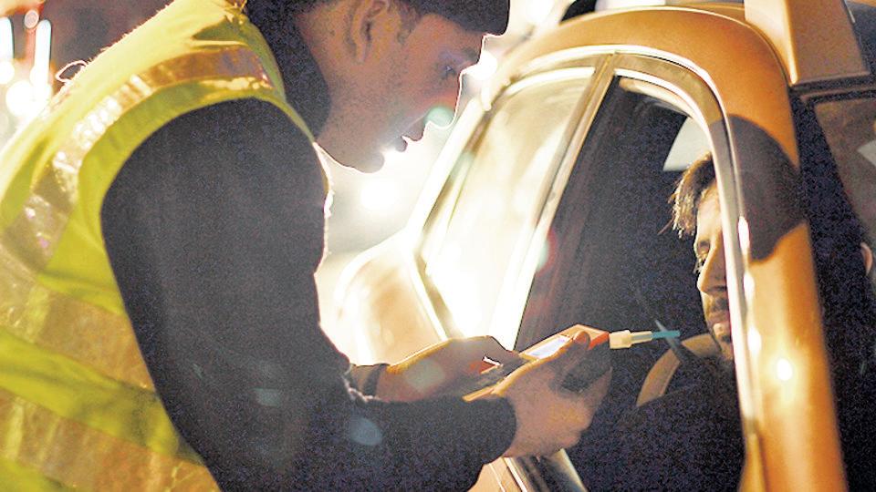 ‘Drunk’ driver snatches alcometer from policeman in Delhi’s CP, speeds away