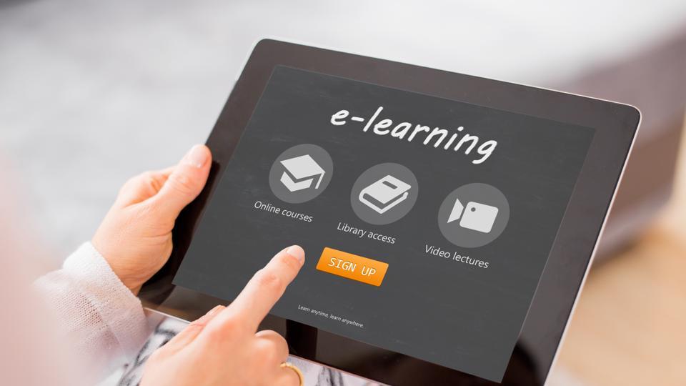 Online v/s offline learning: Which option is better for personalised learning