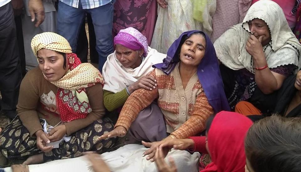 Slain Bulandshahr youth’s parents threaten self-immolation outside Yogi Adityanath’s residence