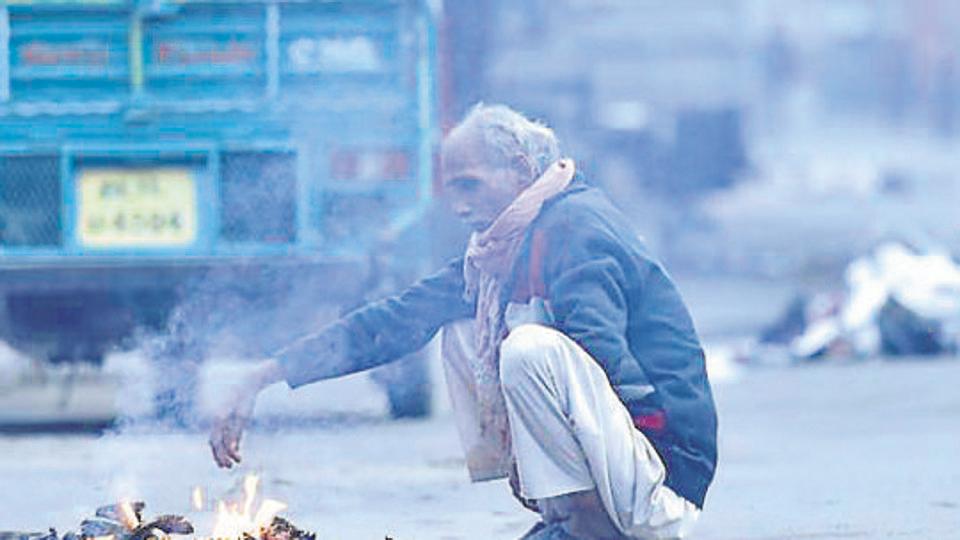 Delhi shivers at 4 degree celsius, colder than London and Nainital