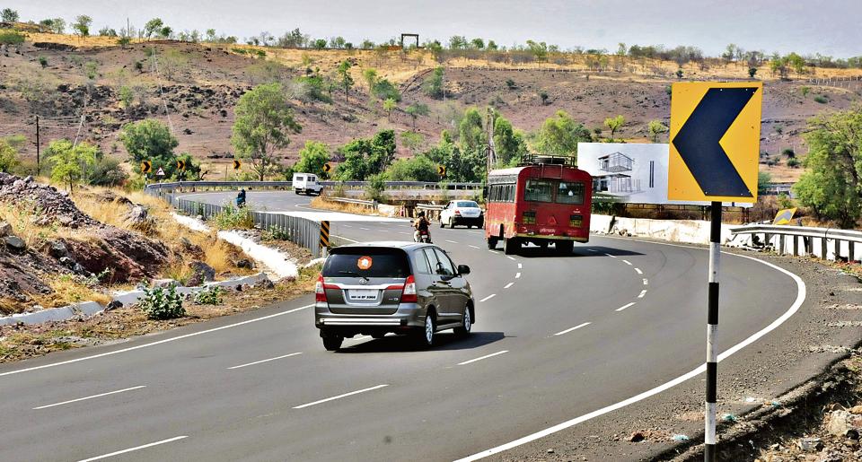 nhai-to-eliminate-deadly-s-shape-curve-on-pune-satara-road-hindustan