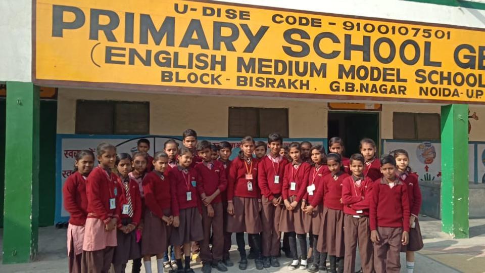 English Medium Primary School Students In Up Dont Want To Switch Over
