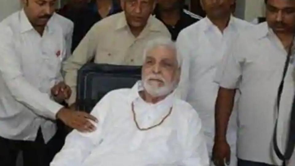 Kader Khan S Last Interview Emerges Online Actor Said He Will Never Flatter Anyone For A Padma Award Hindustan Times Kader khan has acted in 300 films as an actor. never flatter anyone for a padma award