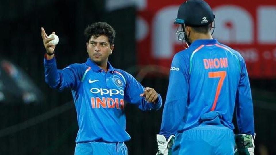 India vs New Zealand 'Dusra wala daal sakta hai isko' – Dhoni tells