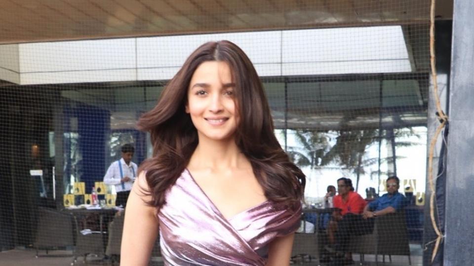 Alia Bhatt says she will apologise to Kangana Ranaut personally for upsetting her