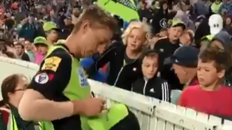 Big Bash League: Daniel Sams has a heart-warming gesture after kid gets hit by George Bailey six - Watch