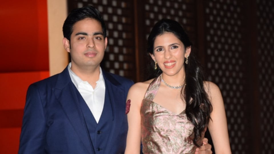 Antilia decked up ahead of Akash Ambani-Shloka Mehta wedding: Expect a star-studded affair this weekend