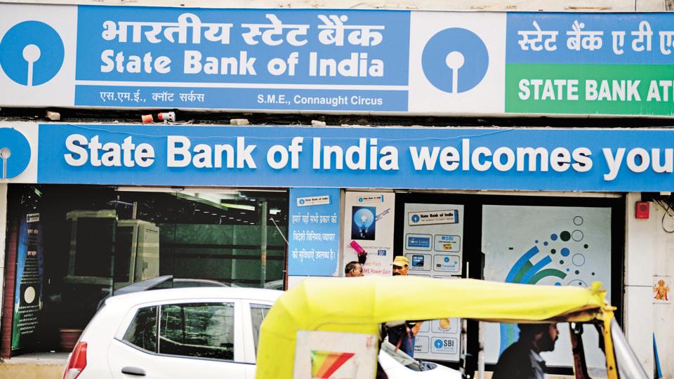 SBI links repo rate to savings account, loans