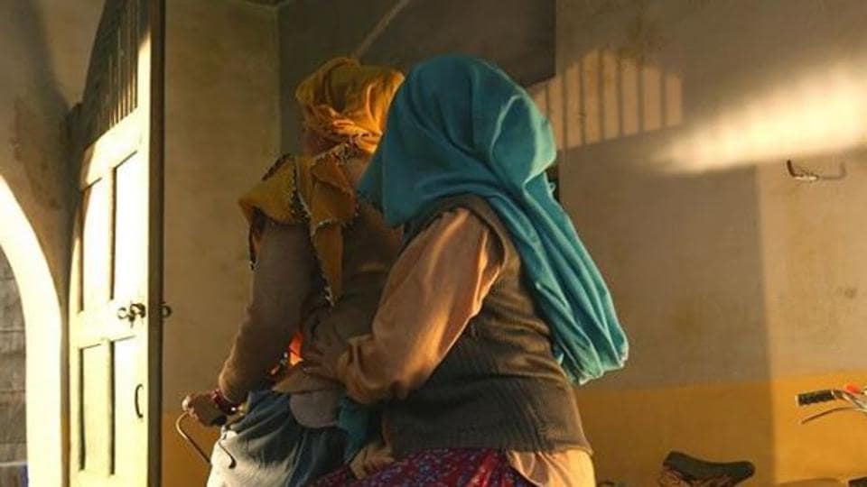 Taapsee Pannu and Bhumi Pednekar are off on a bicycle, share new picture from Saand Ki Aankh set