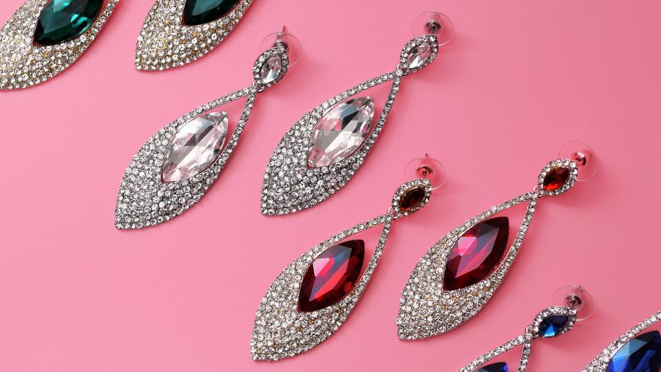 High-end fashion trumps jewellery spending in 2018