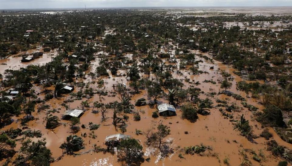 Mozambique death toll rises to 417 after cyclone | World News ...