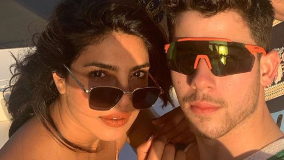 Priyanka Chopra makes Nick Jonas, Sophie Turner dance to Kareena Kapoor’s Tareefan, Nick calls it ‘his jam’